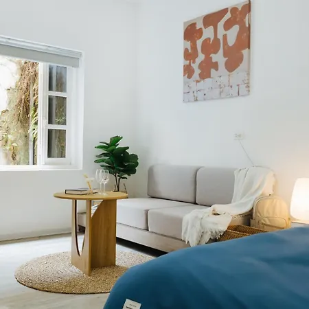 Holly'S Tranquil Home With 2Beds In Old Quarter